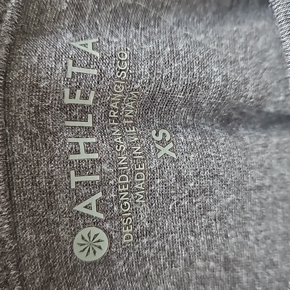 🩷5/$25 bundle Athleta twist front tee - Picture 2 of 5